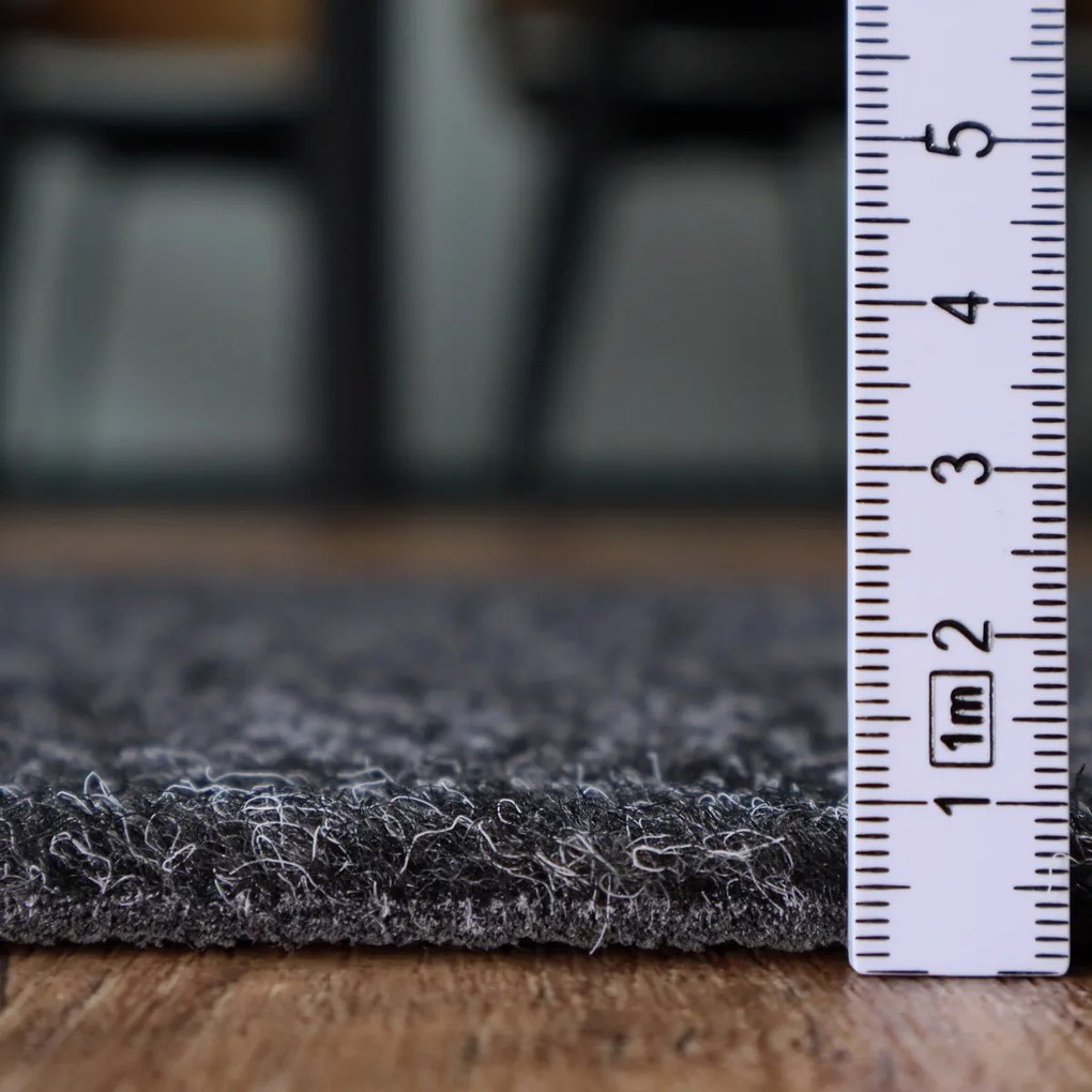 Metrážny koberec Primo Gel 78 antracit, záťažový, na mieru, šíře 4m, šedá, guma (gél - protišmykový), chodba / predsieň, Betap