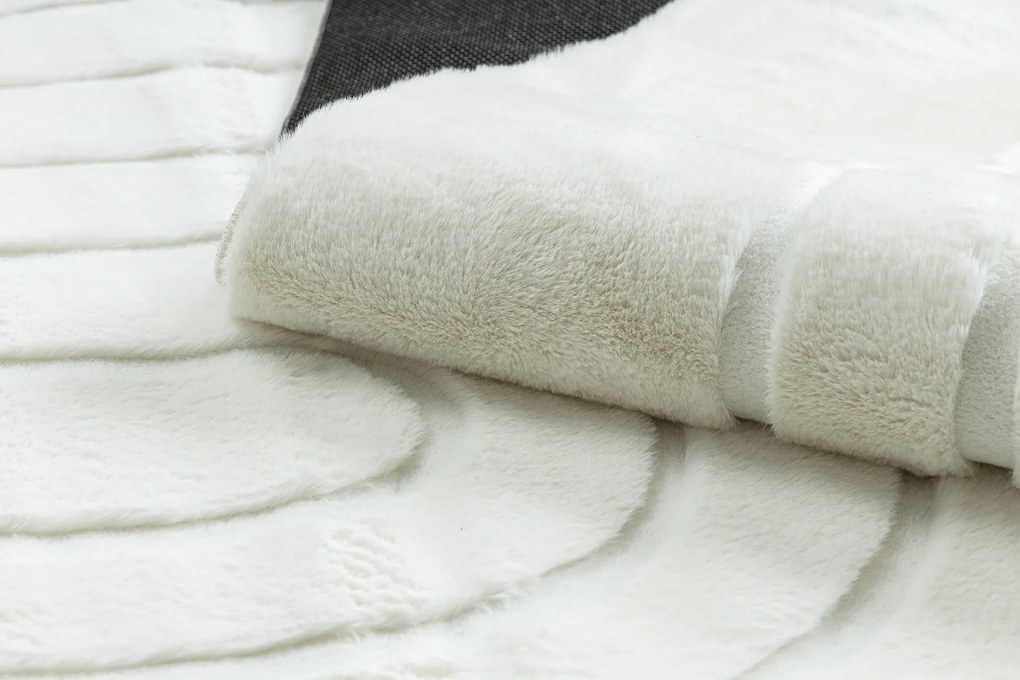 Koberec CURVY biely 11 Arches, prateľný