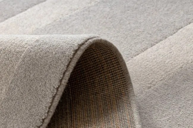 Koberec TEXTURA 488.17.LA110 sivý / béžový