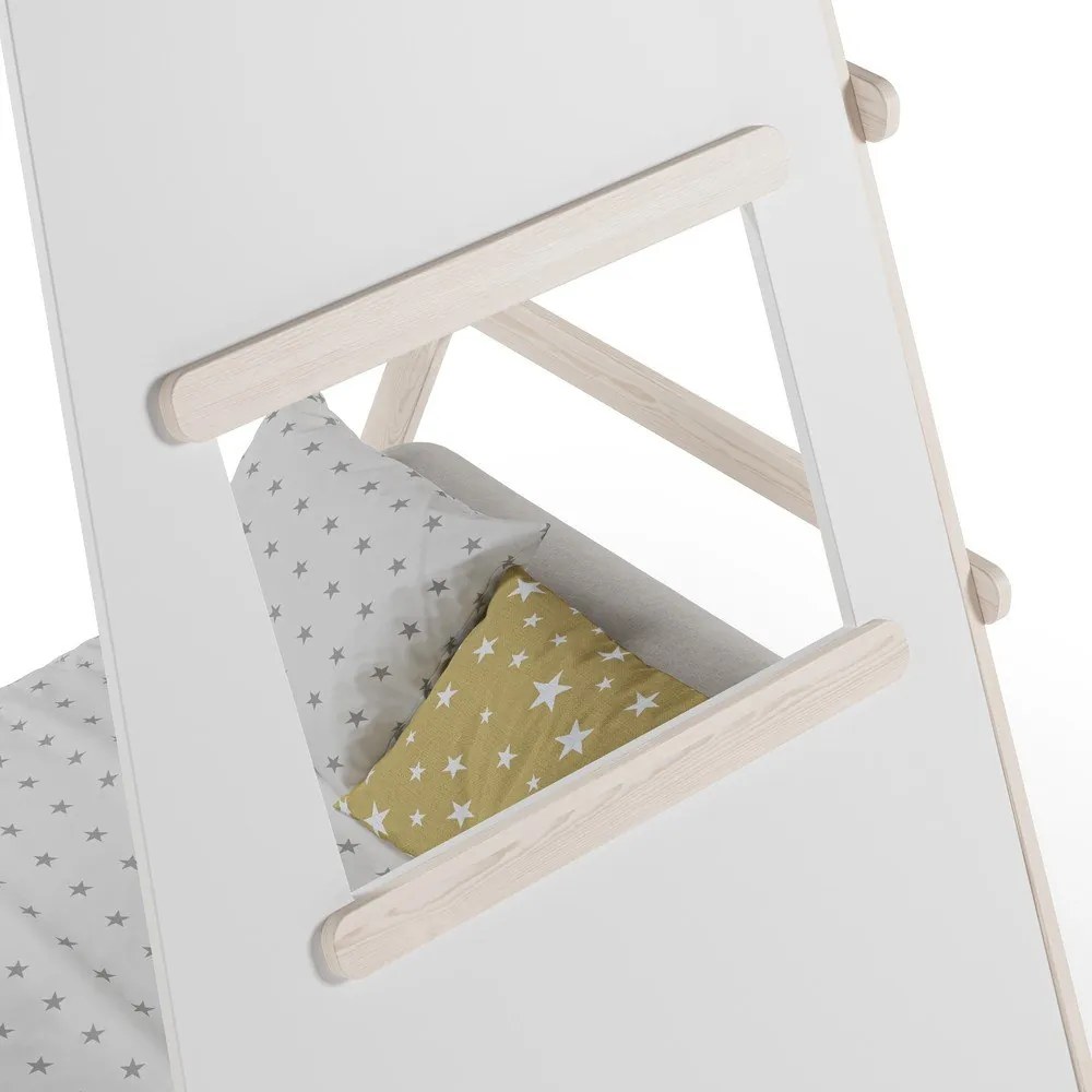 Krémovobiela domčeková detská posteľ z borovicového dreva s roštom 90x200 cm Enola – Marckeric