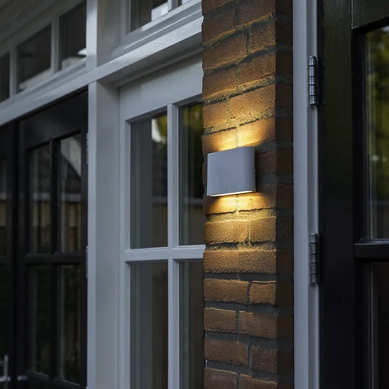 Nástenná lampa biela 17,5 cm vrátane LED IP65 - Batt