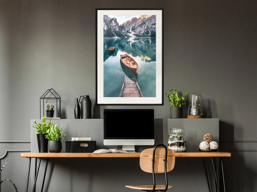 Artgeist Plagát - Boats In Dolomites [Poster] Veľkosť: 30x45, Verzia: Čierny rám s passe-partout