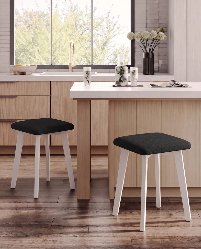 Mazzoni MILO Čierna (tkanina Storm 100)/biela buková podnož - ŠTVORCOVÁ ČALÚNENÁ TABURETKA DO KUCHYNE/OBÝVAČKY