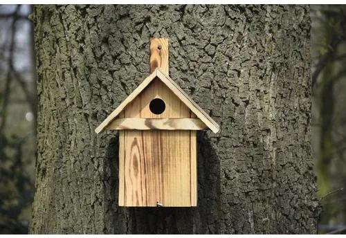 Vtáčia búdka drevená so šikmou strechou 24 x 18 x 33 cm