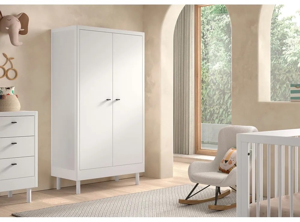 Biela detská šatníková skriňa z bukového dreva 100x190x55 cm Forrest – Vipack