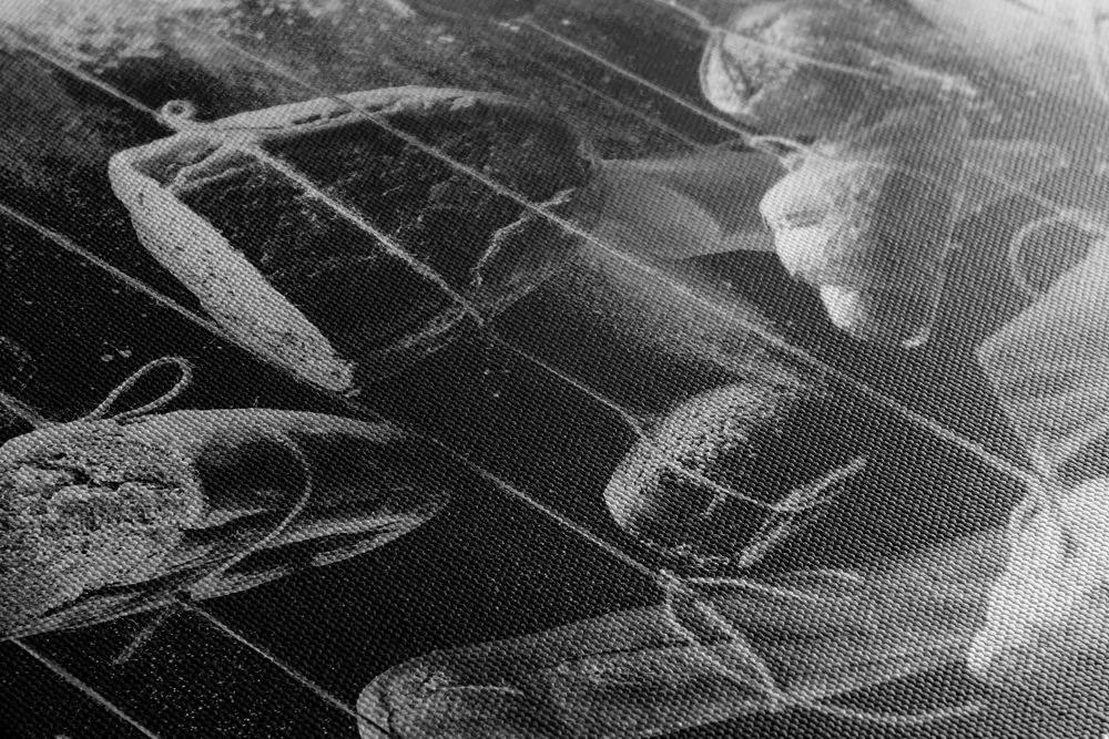 Obraz visiace pečivo na lane v čiernobielom prevedení - 120x80