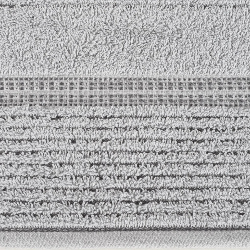 BAVLNENÝ UTERÁK TAYLOR 50X90 CM STRIEBORNÁ