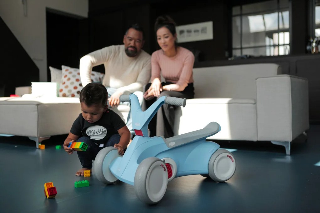 BERG GO - odrážadlo a šliapadlo 2v1 - modré