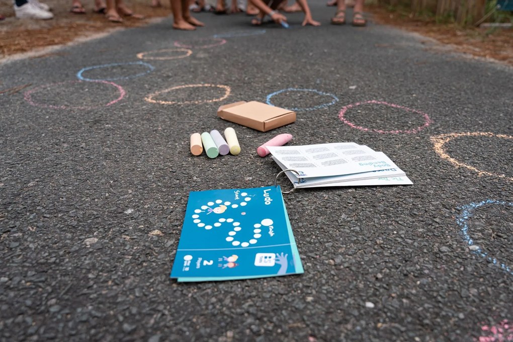 Hry s kriedami na chodník