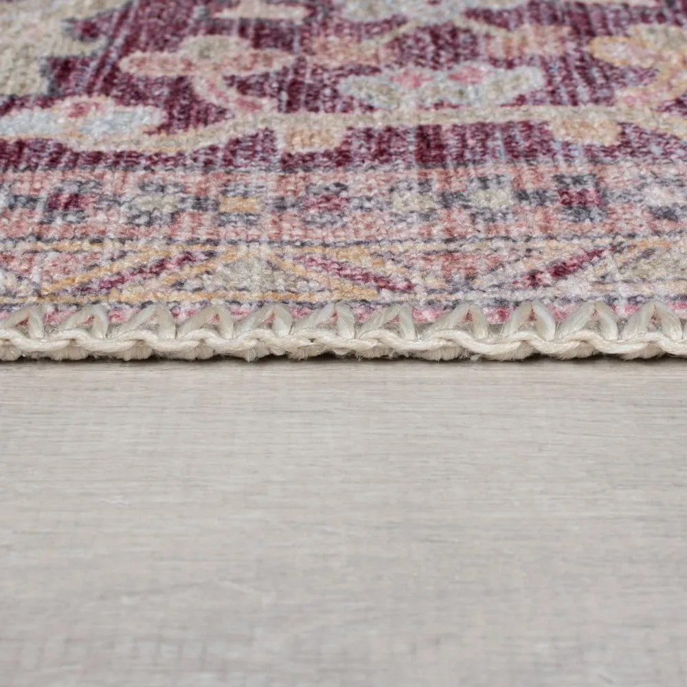 Svetločervený umývateľný behúň s prímesou recyklovaných vlákien 60x230 cm Windsor – Flair Rugs
