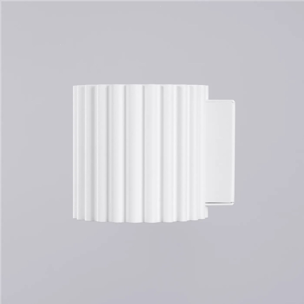 Nástenné svietidlo Aura, 1x biele hliníkové tienidlo