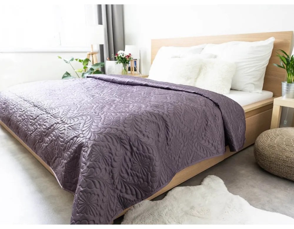 ERVI PLAS Luxusný prehoz na posteľ – Amadeo tmavofialový 220 x 240 cm