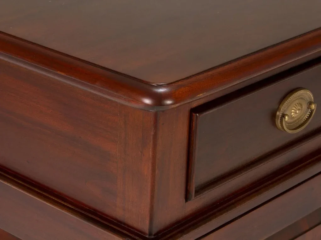 furniture-nabytek.cz - Masívny príborník Cambridge II z mahagónu, lakovaný, hnedý