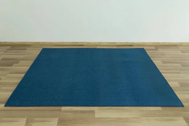 Metrážny koberec Spirit-twist 82 modrý