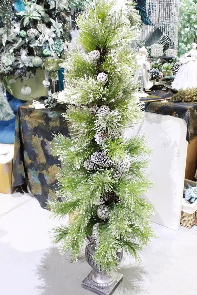 Zelený ľadový ihličnatý strom v kvetináči 150cm