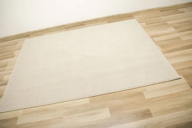 Metrážny koberec Birch 62 krémový / béžový