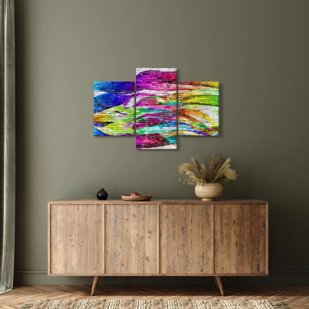 Obraz - Tehlový múr s farebnými plameňmi (90x60 cm)