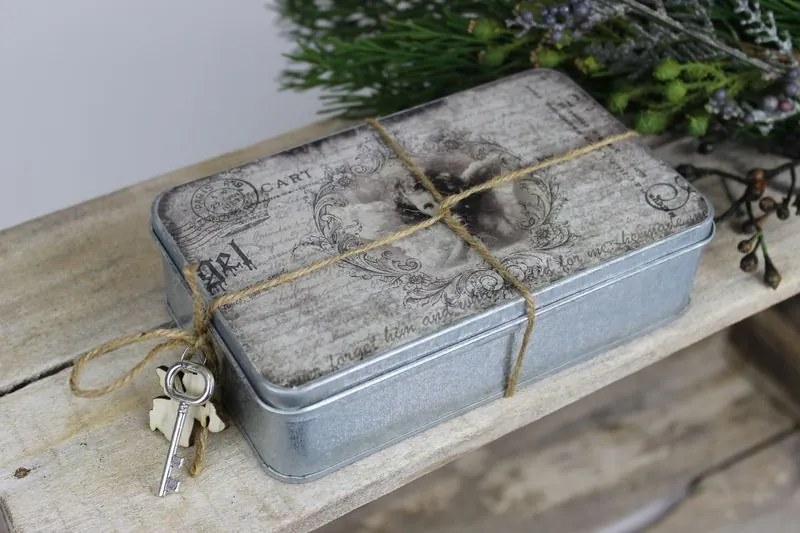 Plechová sivá krabička s obrázkom anjela 16cm