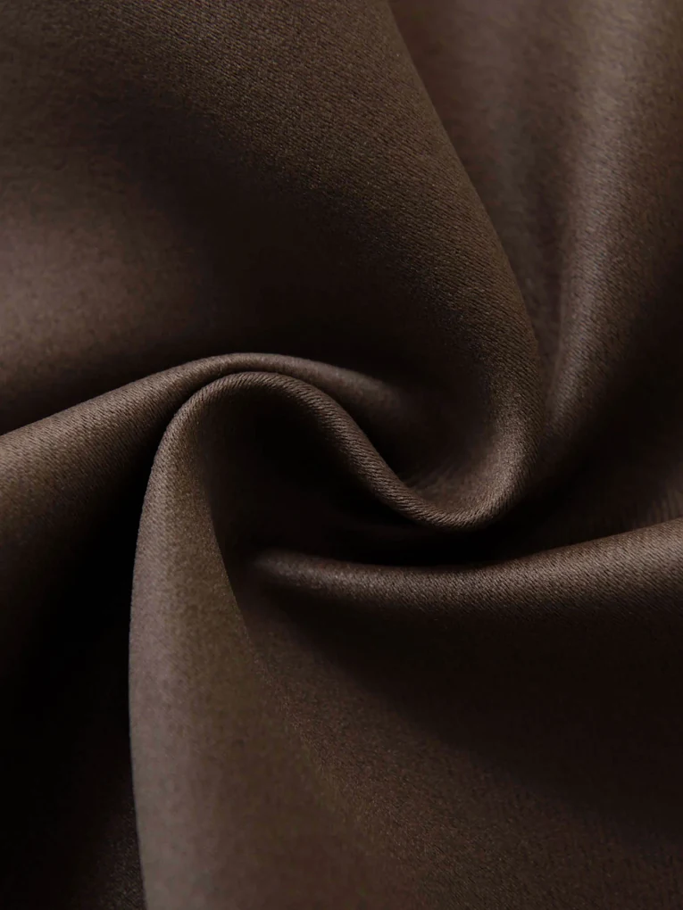 Blackout závesy Elias tmavohnedá – 140 × 250 cm (2 ks) - krúžky