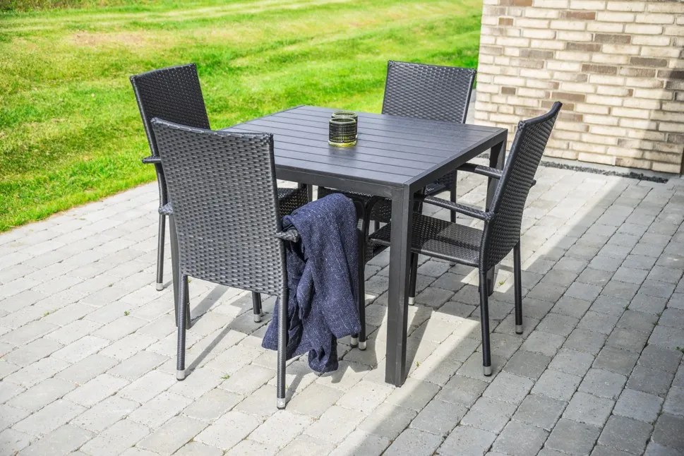 Záhradný jedálenský set Viking M + 4x ratanová stolička Paris