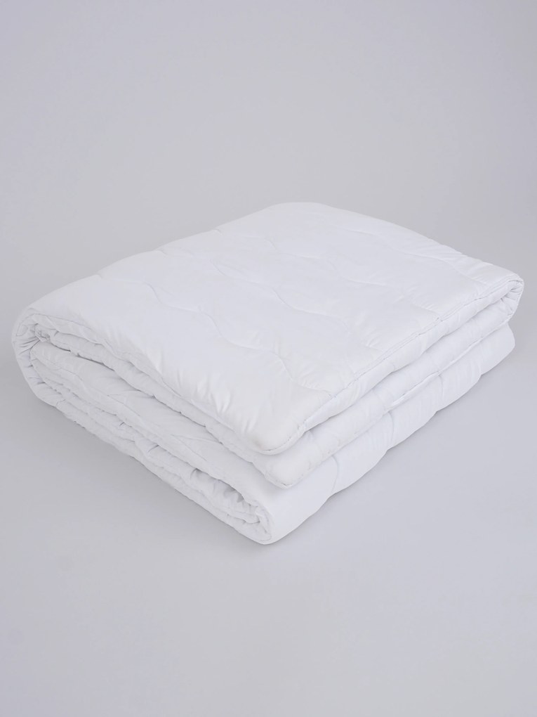 Celoročná prešívaná prikrývka z dutého vlákna Classic – 140 x 200 cm