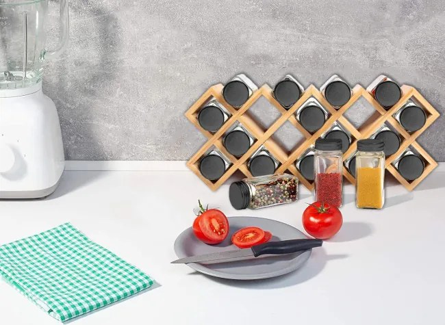 Sada stojana KOCHEN a koreničiek (18 ks)