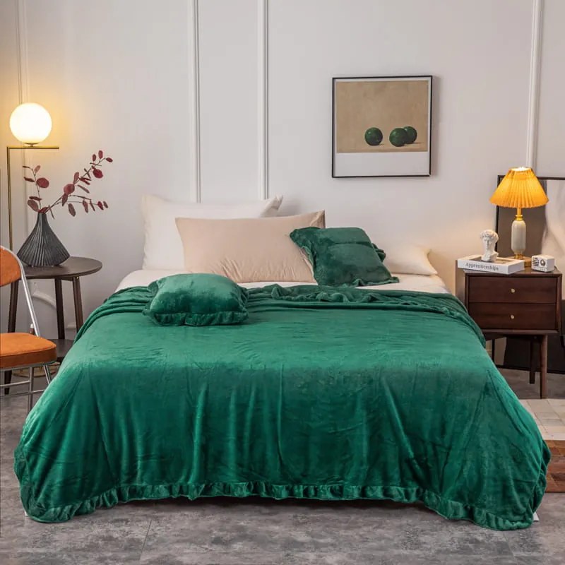 Obliečka na vankúš RUFFLY fľašovo zelená 40x40 cm