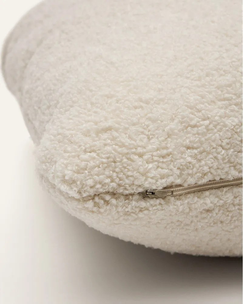 Krémový vankúš na gauč Martina – Kave Home