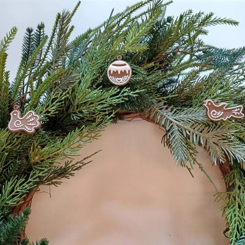 DECOLED Sada drobných vánočních ozdob, 3 × 4 cm, plast, balení 11 ks