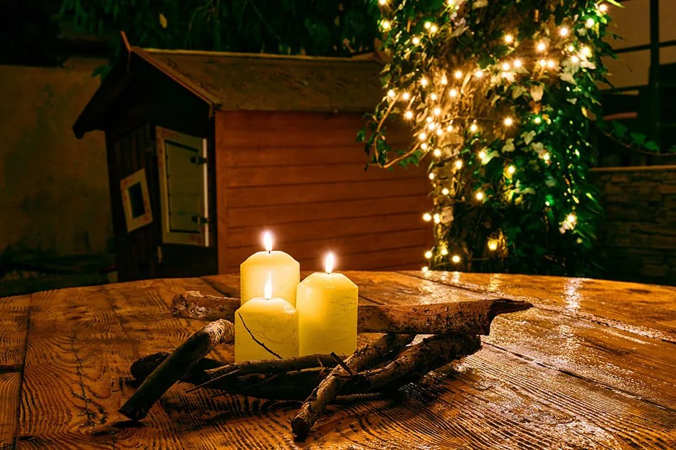 DECOLED Sada 3 svíček, mandlová, pr. 7,5 cm, s dálkovým ovladačem