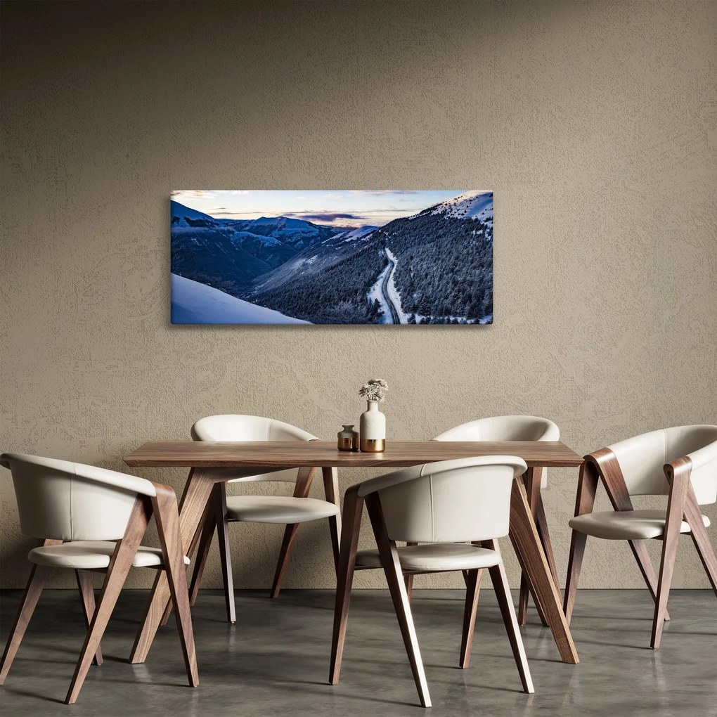 Obraz zasneženého svahu (120x50 cm)