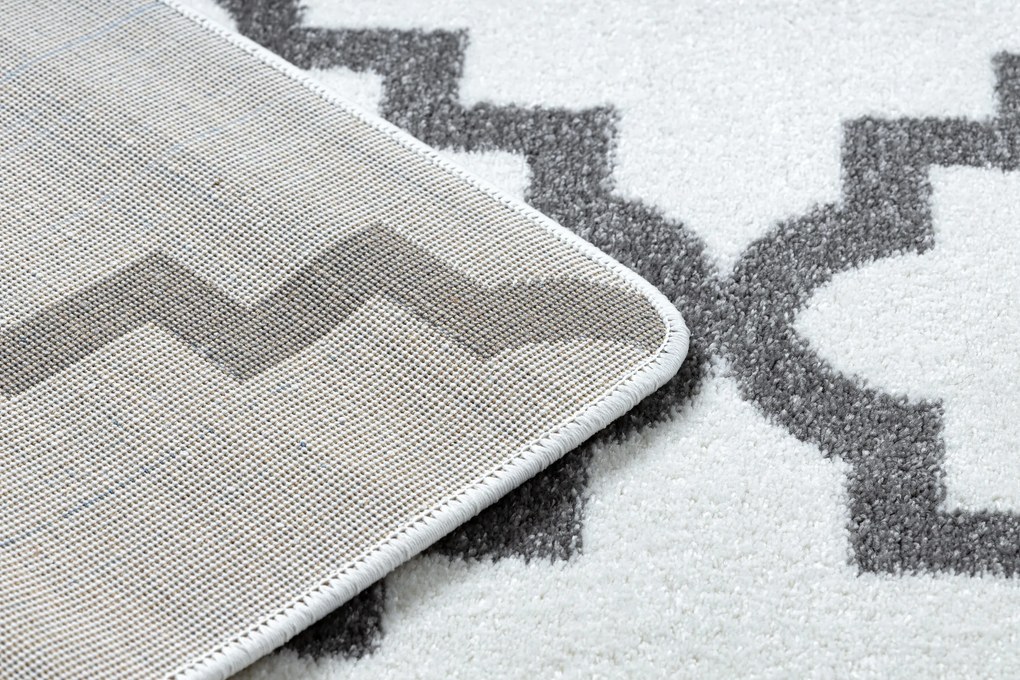 Koberec SKETCH - F343 Marocká mreža, krémovo - sivý