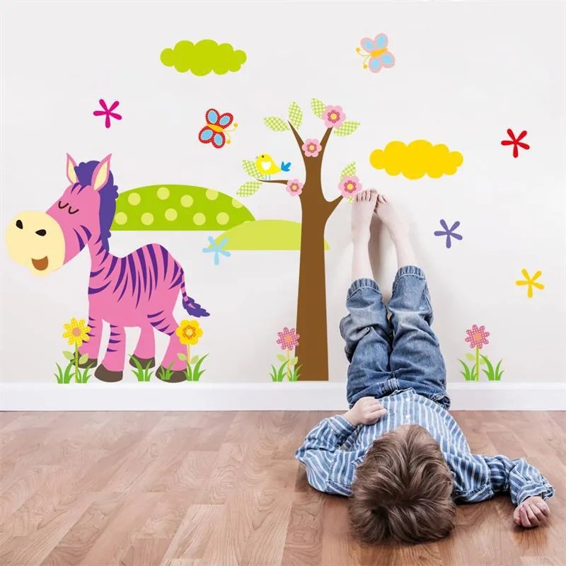 Samolepka na stenu "Farebná zebra so stromom" 46x36 cm