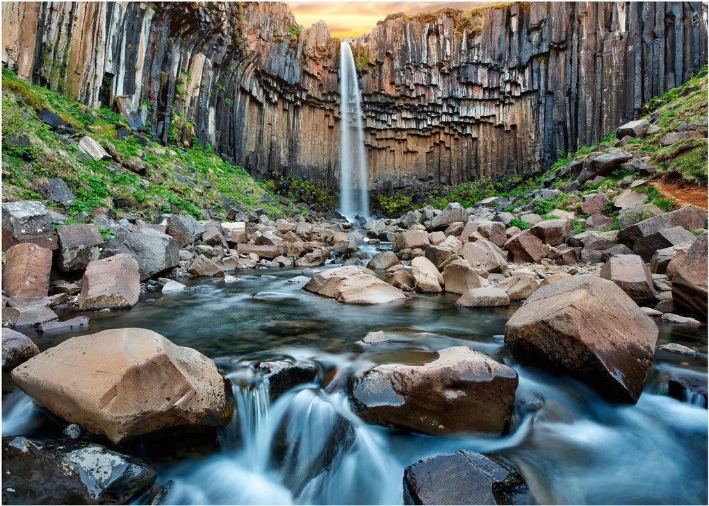 Obraz - Vodopád Svartifoss, Island (70x50 cm)