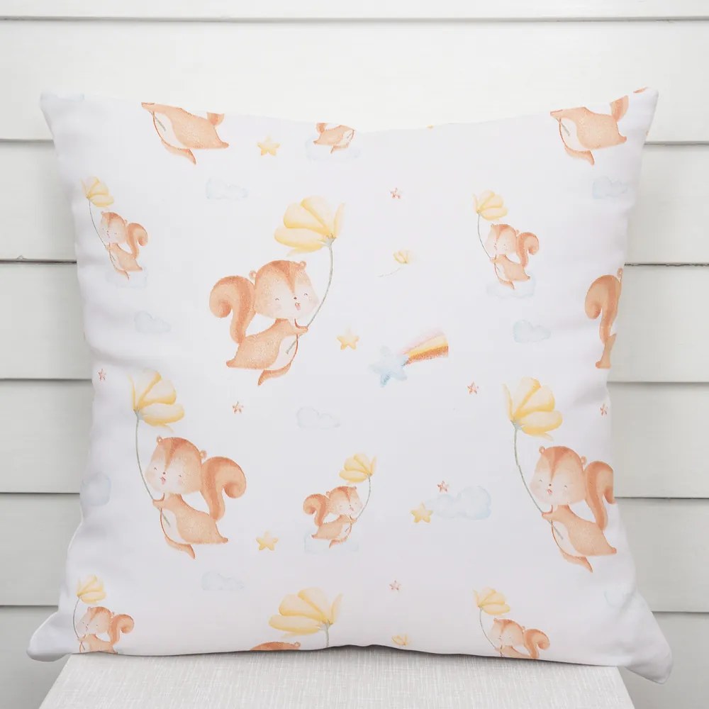 Biante Detská bavlnená obliečka na vankúš Sandra SA-643 Veveričky s kvietkami na bielom 60 x 60 cm