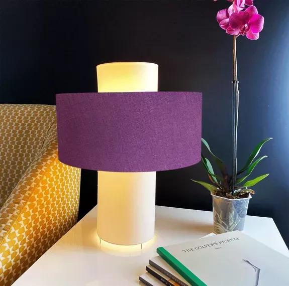 Dizajnová stolná lampa Emilio Purple