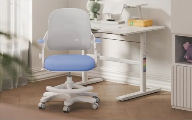 Detská otočná stolička Mark Adler Junior 4.3 modrá / sivá