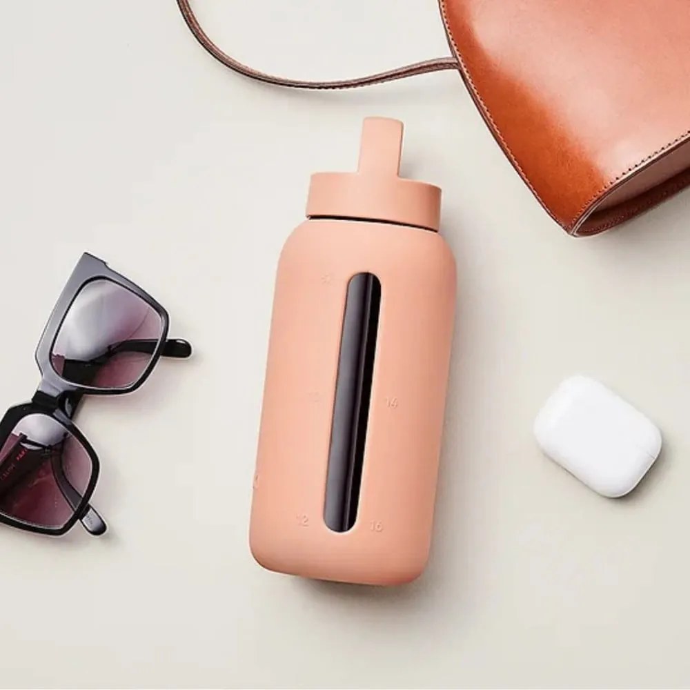 Cestovná fľaša v terakotovej farbe 720 ml Canyon Clay – Muuki