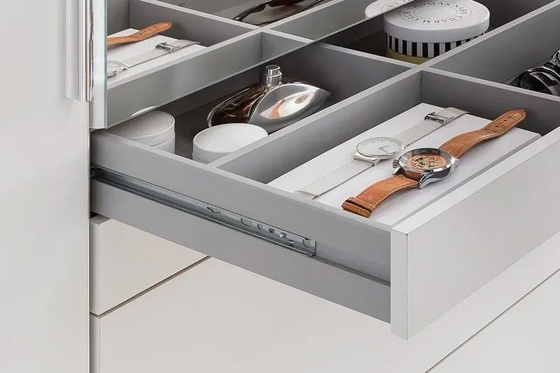 Šatníková skriňa Aachen, 135 cm, biela