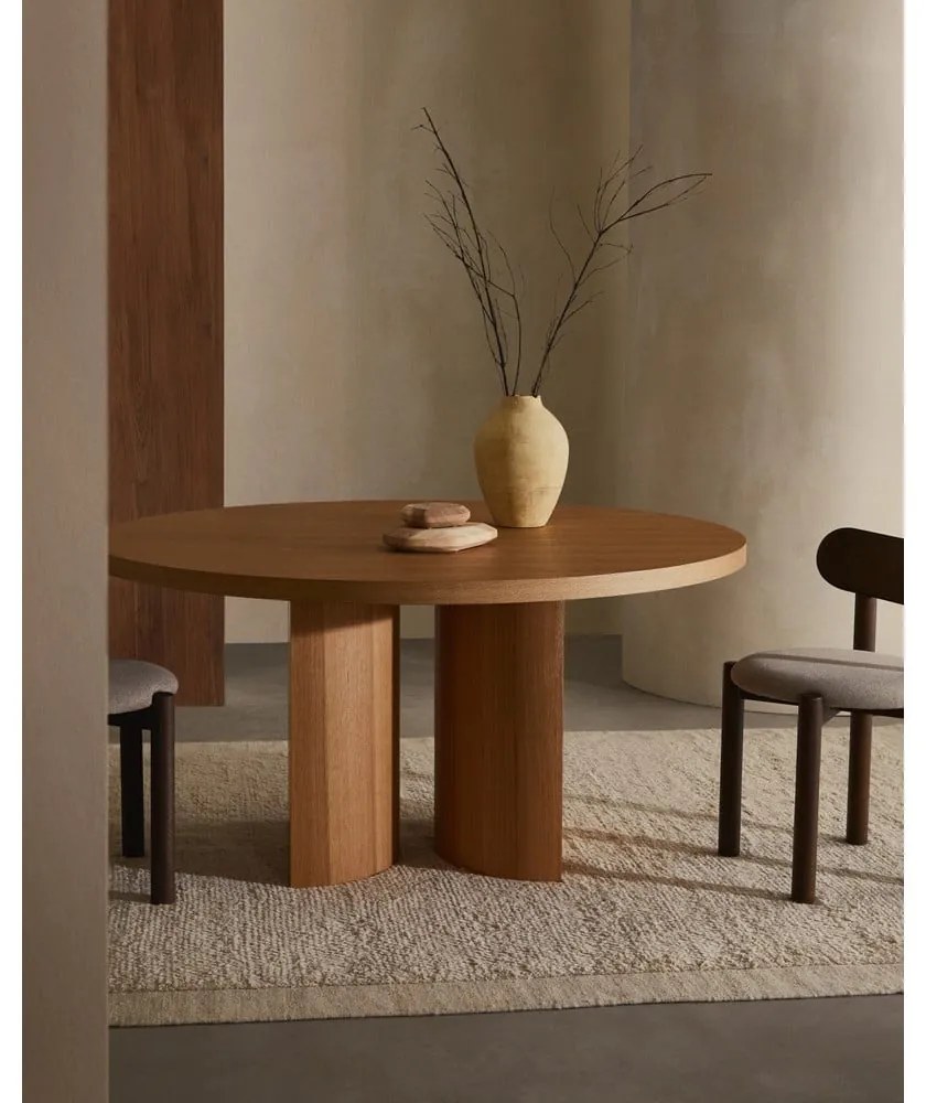 Okrúhly jedálenský stôl v dekore duba ø 150 cm Nealy – Kave Home