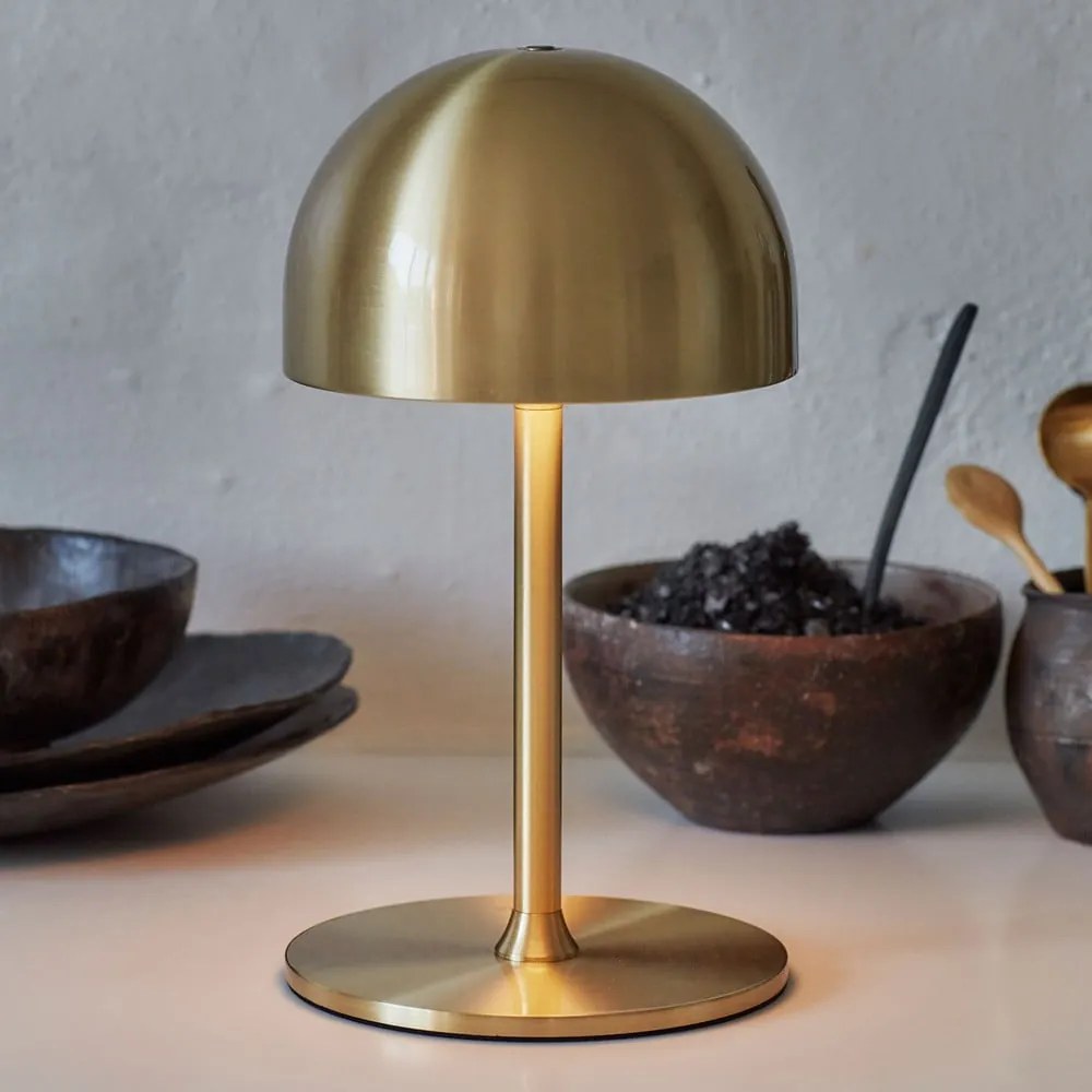 LED stolová lampa na diaľkové ovládanie v mosadznej farbe s kovovým tienidlom (výška 22 cm) Tim – Sirius