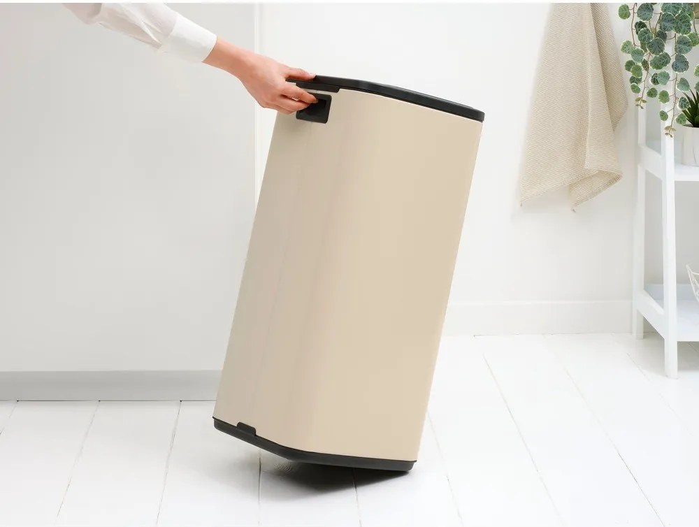 Béžový dotykový oceľový odpadkový kôš 30 l Bo Touch – Brabantia