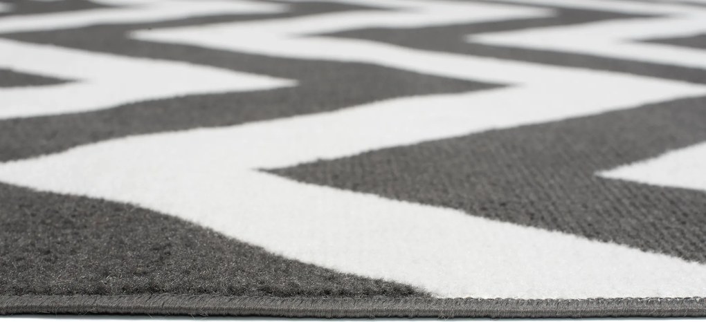 TA Koberec C438A TMAVO SIVÁ/BIELA BALI PP Rozmer: 180x250 cm