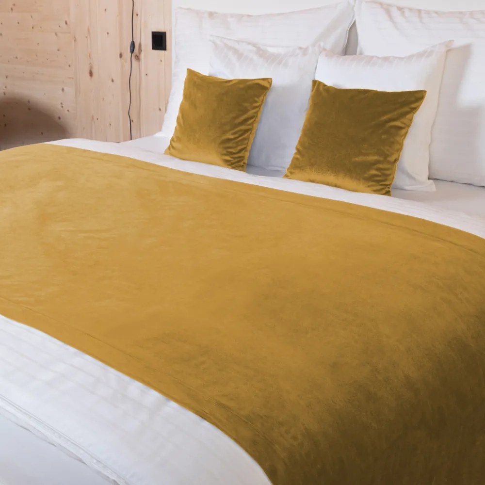 Biante Zamatový prehoz/behúň na posteľ Velvet Prémium SVP-009 Horčicový 50x200 cm