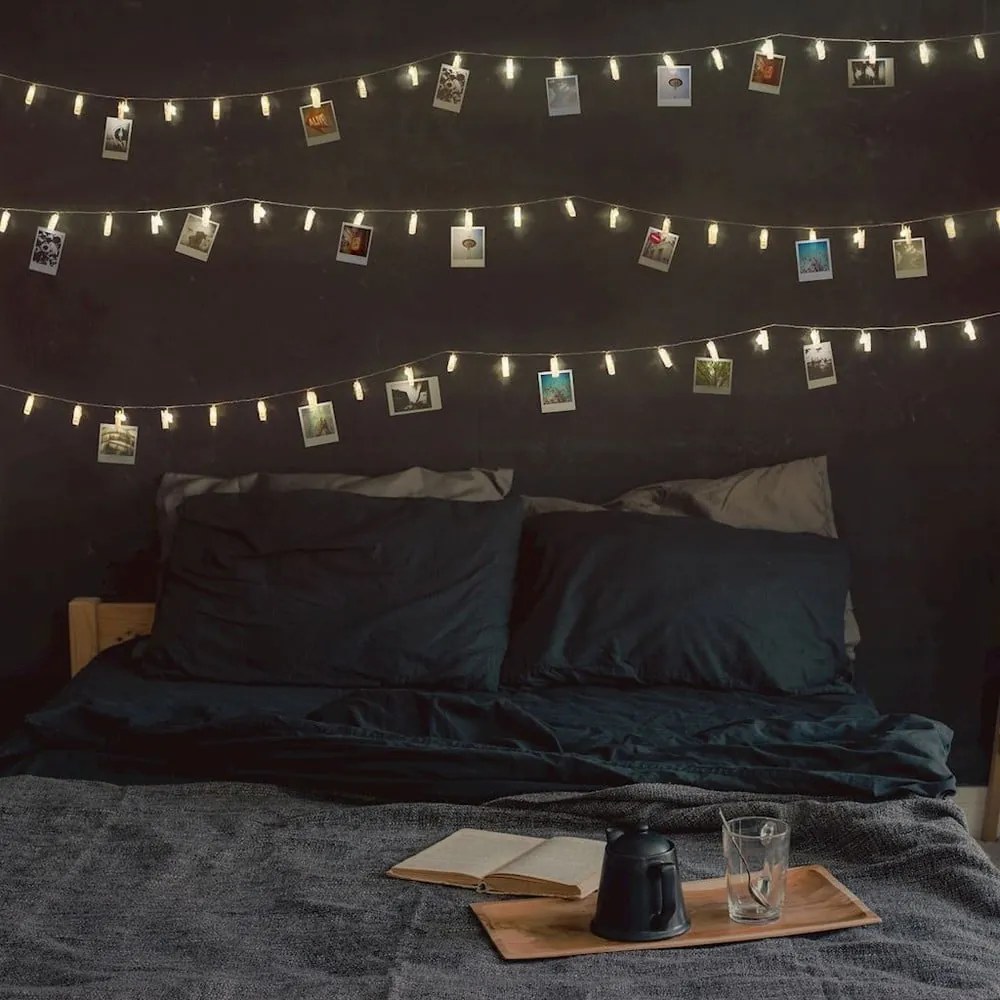 Transparentná LED svetelná reťaz v tvare štipcov DecoKing Pin, 40 svetielok, dĺžka 6,35 m