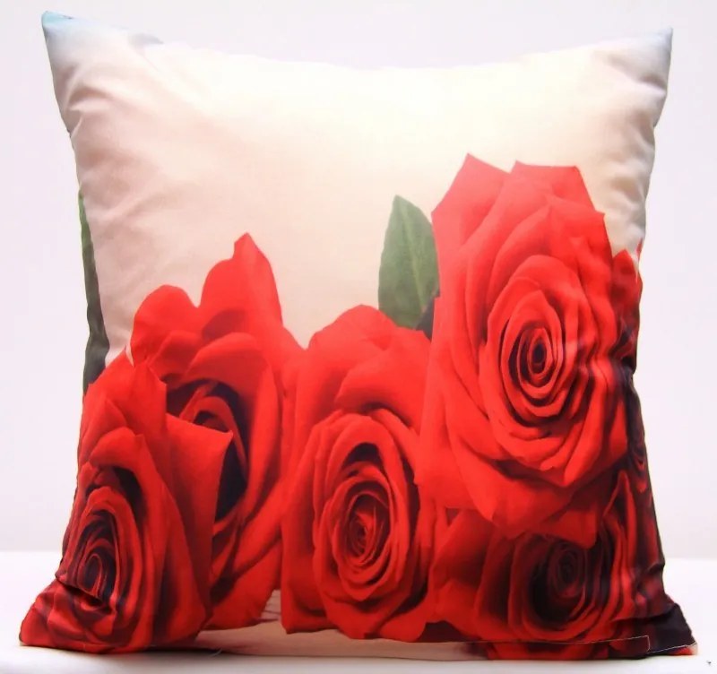 DomTextilu Béžová obliečka na vankúš s červenými ružami 40x40cm  40x40 cm Červená 41488-196390