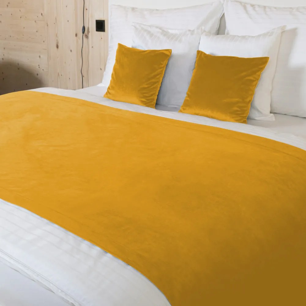 Biante Zamatový prehoz/behúň na posteľ Velvet Prémium SVP-037 Zlatisto oranžový 60x220 cm