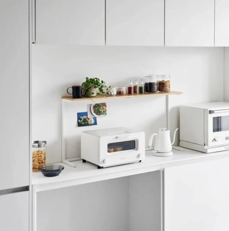 Biela/v prírodnej farbe drevená prídavná polička 28,5x8,5 cm Tower – YAMAZAKI