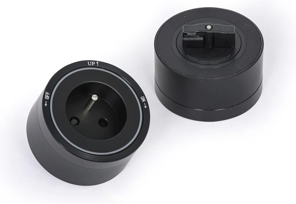 Zásuvka 230 V pre zásuvkové lišty, čierna