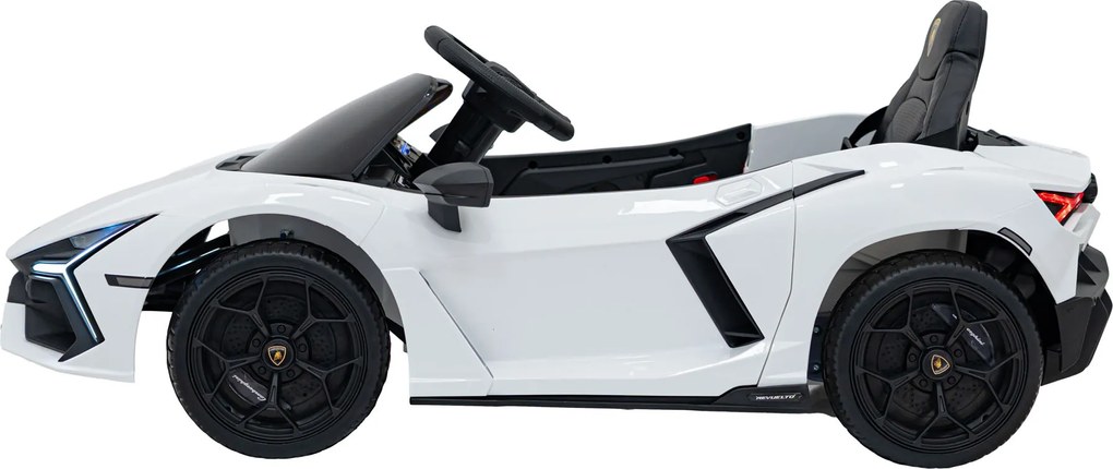 Ramiz Lamborghini Revuelto vozidlo Biela